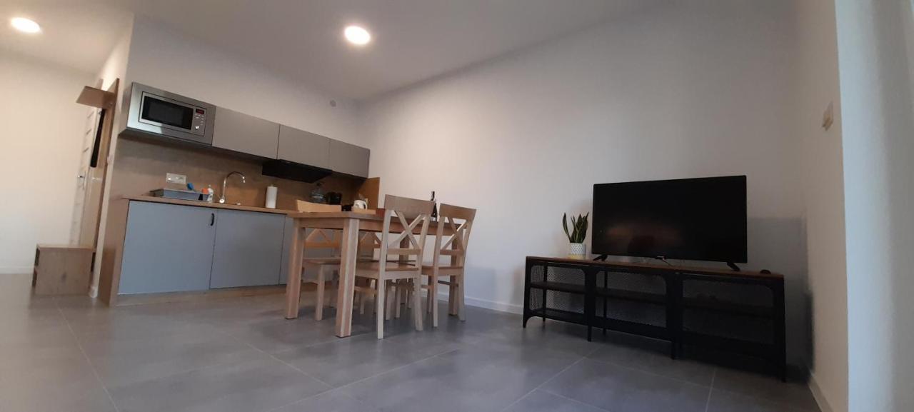 Milo Mare Apartaments เมียลโน ภายนอก รูปภาพ