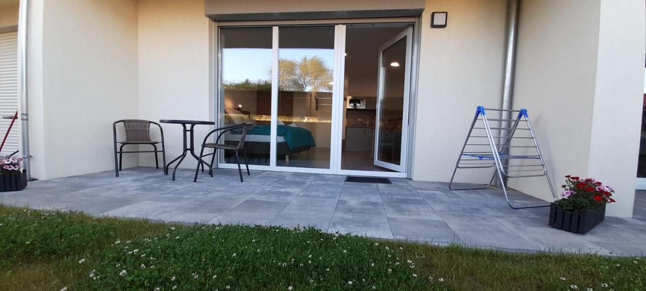 Milo Mare Apartaments เมียลโน ภายนอก รูปภาพ