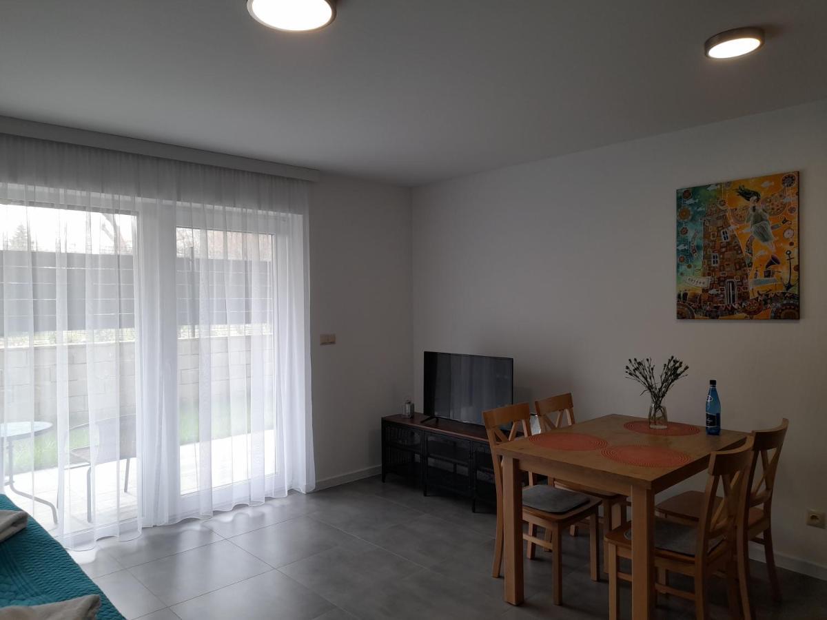 Milo Mare Apartaments เมียลโน ภายนอก รูปภาพ