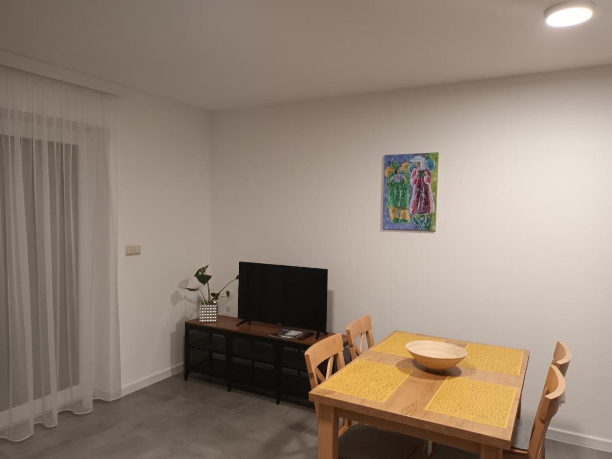 Milo Mare Apartaments เมียลโน ภายนอก รูปภาพ