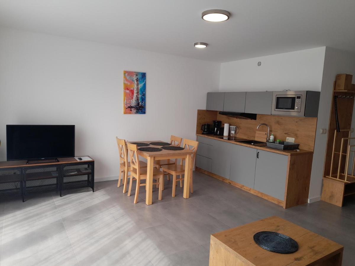 Milo Mare Apartaments เมียลโน ภายนอก รูปภาพ