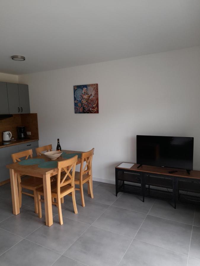 Milo Mare Apartaments เมียลโน ภายนอก รูปภาพ