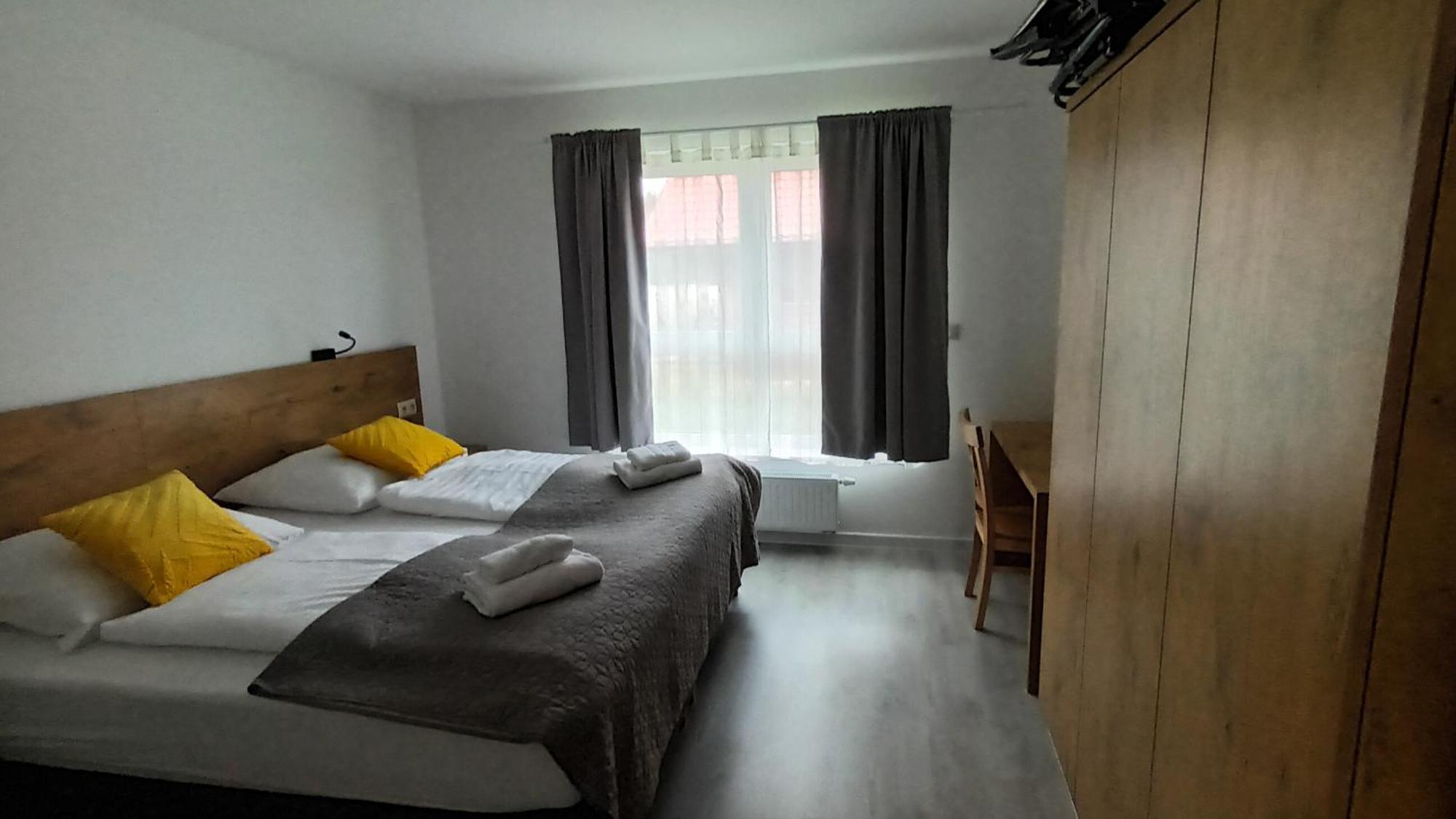 Milo Mare Apartaments เมียลโน ภายนอก รูปภาพ