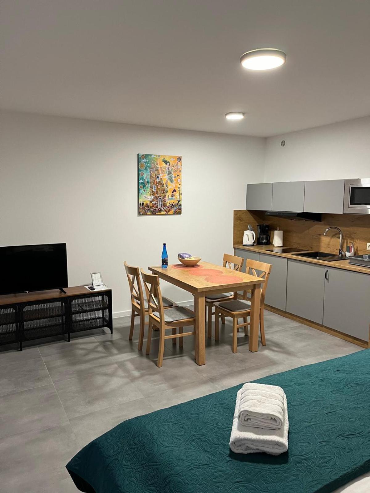 Milo Mare Apartaments เมียลโน ภายนอก รูปภาพ